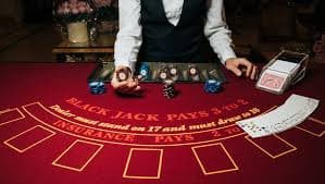 Interface Kepala Number untuk prediksi Sic Bo Antarmuka prediksi Kepala Number untuk Sic Bo di paradewa slot